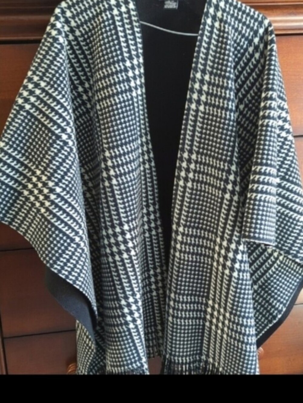 Classic Houndstooth Open Front Poncho Sweater - Black & White. FIRM
